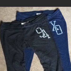 Size large old navy maternity sweatpants.